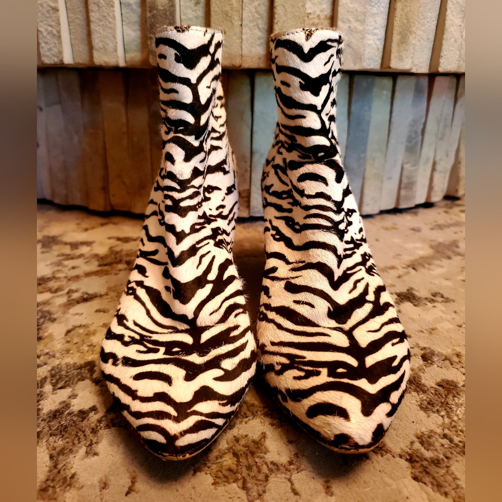 Dolce Vita Animal Print Bootie Chelsea boots